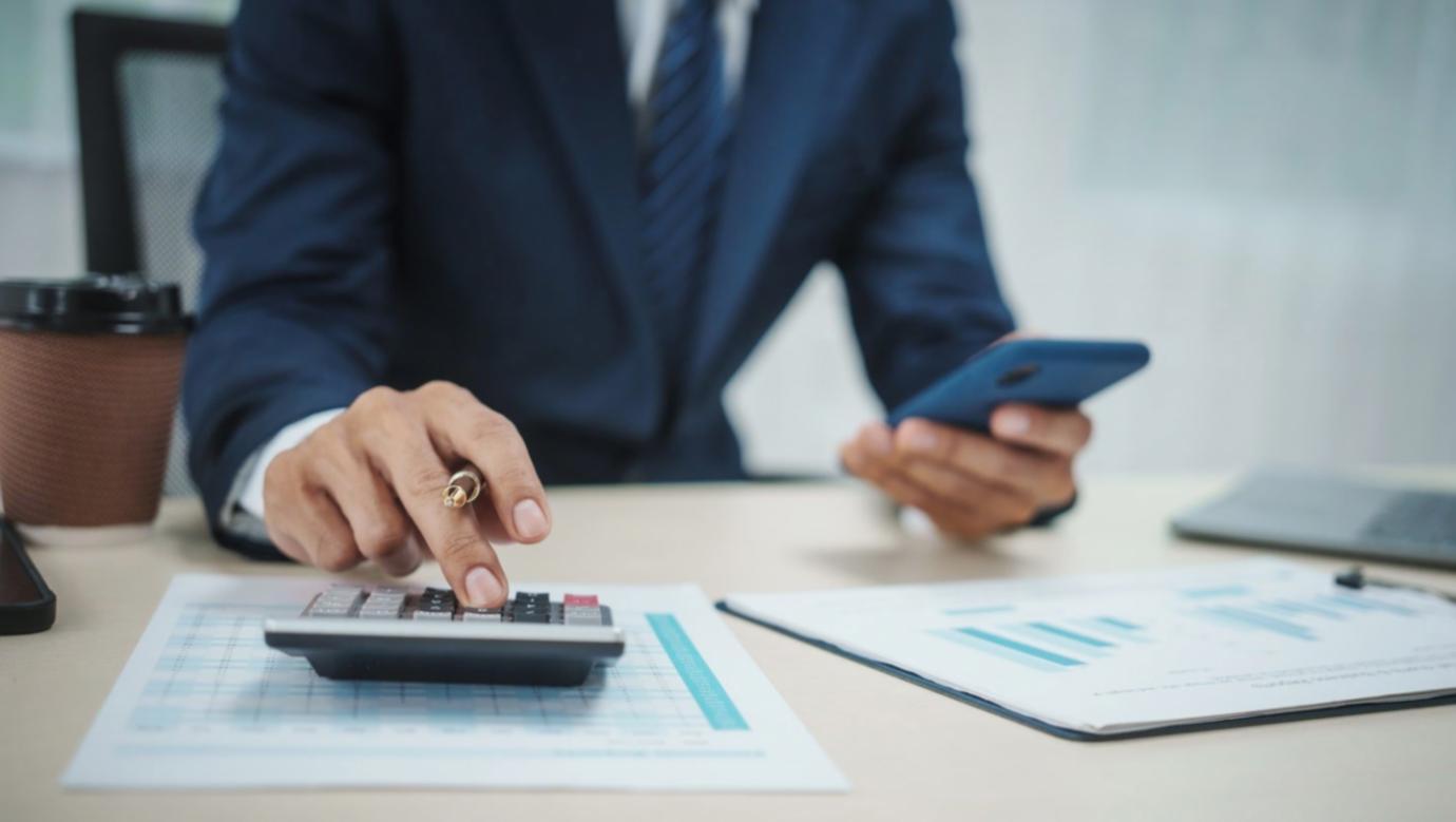 Professional workshop environment with analytics tools and collaborative workspace